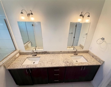 2481 San Filippo Drive Se - Photo Thumbnail 13