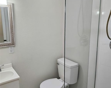 618 Jupiter Way - Photo Thumbnail 11