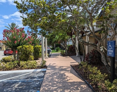 1964 Lake Atriums Circle - Photo Thumbnail 28