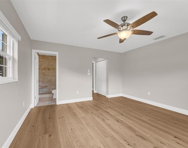 110 N Tremain Street - Photo Thumbnail 10