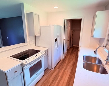 5130 Lescot Lane - Photo Thumbnail 5