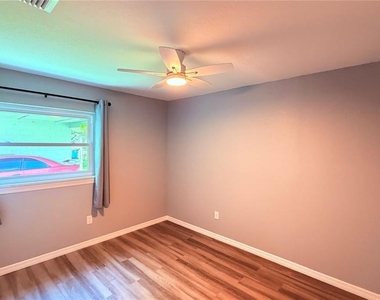 5130 Lescot Lane - Photo Thumbnail 9