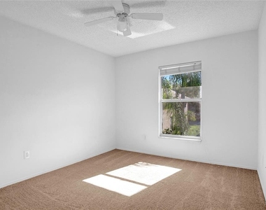 3651 N Goldenrod Road - Photo Thumbnail 8