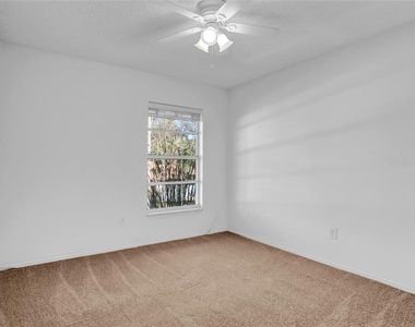 3651 N Goldenrod Road - Photo Thumbnail 6