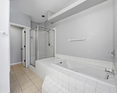 102 Mango Drive - Photo Thumbnail 19