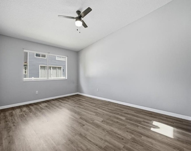 102 Mango Drive - Photo Thumbnail 16