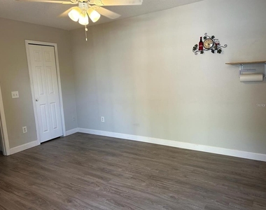 319 Orchid Drive - Photo Thumbnail 2