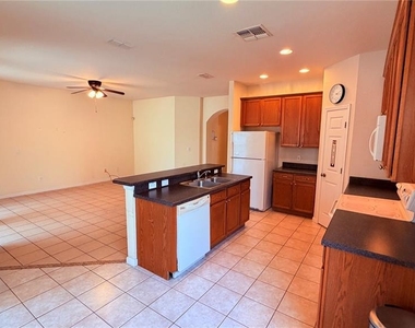 4986 Thames Street W - Photo Thumbnail 13