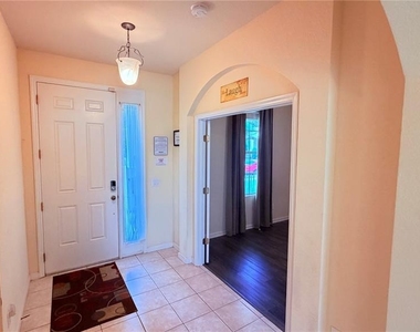 4986 Thames Street W - Photo Thumbnail 3