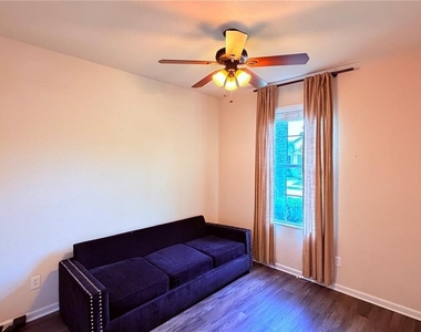 4986 Thames Street W - Photo Thumbnail 25