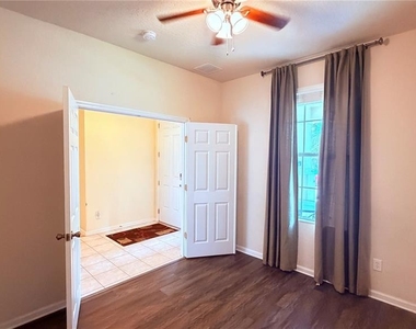 4986 Thames Street W - Photo Thumbnail 5