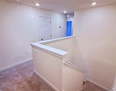 77 Myrtle Street - Photo Thumbnail 17