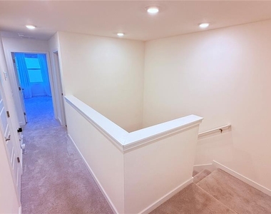 77 Myrtle Street - Photo Thumbnail 16