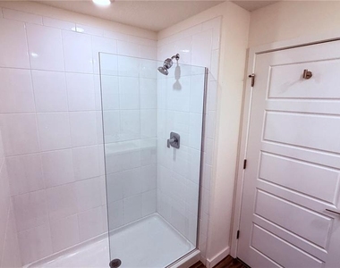 77 Myrtle Street - Photo Thumbnail 25