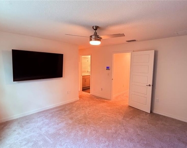 77 Myrtle Street - Photo Thumbnail 21