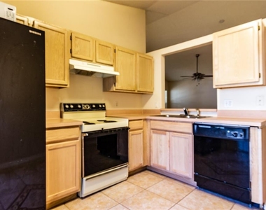 5201 Yaupon Street - Photo Thumbnail 6