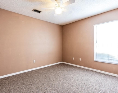 5201 Yaupon Street - Photo Thumbnail 14