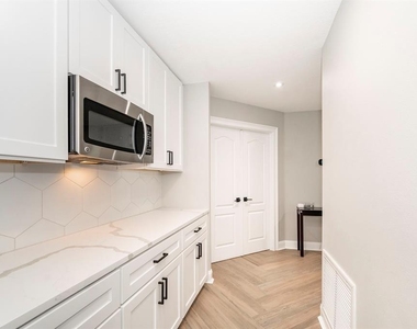5611 Superior Drive - Photo Thumbnail 20