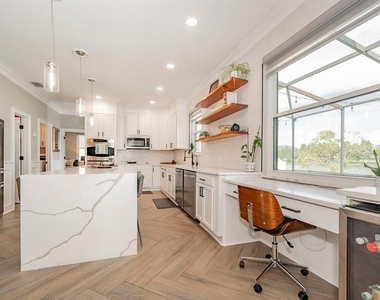 5611 Superior Drive - Photo Thumbnail 3