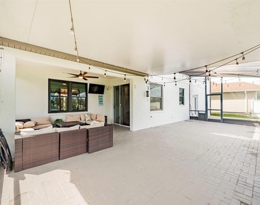 5611 Superior Drive - Photo Thumbnail 4