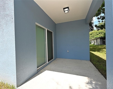 1011 N Brunnell Parkway - Photo Thumbnail 32