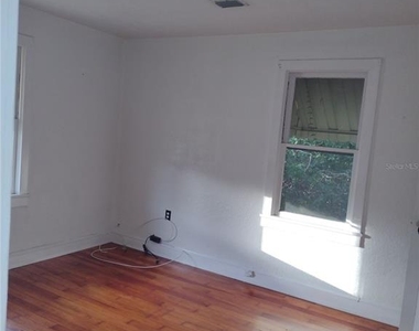 320 S 4th Street - Photo Thumbnail 11