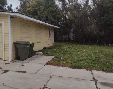 320 S 4th Street - Photo Thumbnail 3