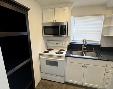 5 Seaside Drive - Photo Thumbnail 8