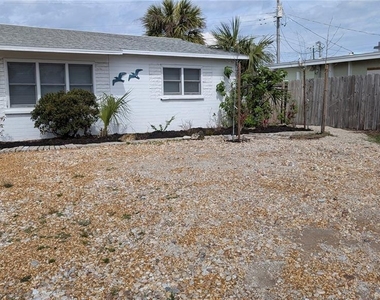 5 Seaside Drive - Photo Thumbnail 1