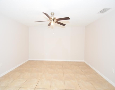 34 Renshaw Drive - Photo Thumbnail 17