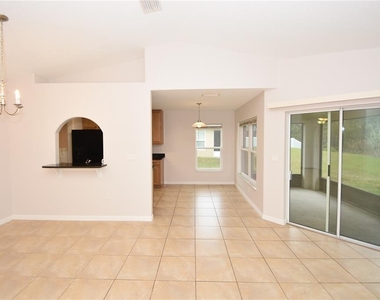 34 Renshaw Drive - Photo Thumbnail 5