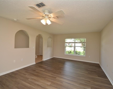 47 Buttermill Drive - Photo Thumbnail 2