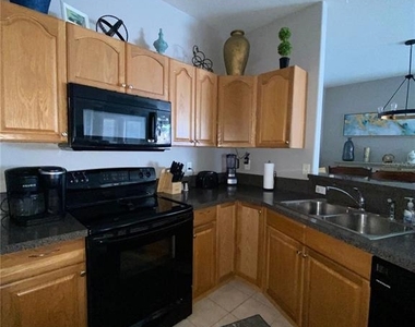 324 Lomond Drive - Photo Thumbnail 13