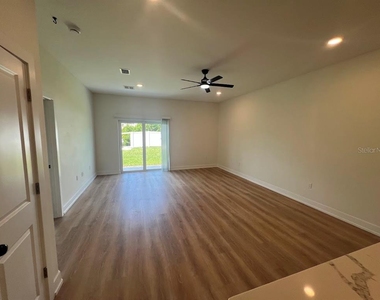 12299 Buffing Road - Photo Thumbnail 9