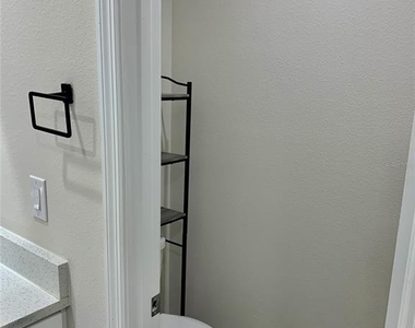 6338 Lenape Lane - Photo Thumbnail 16