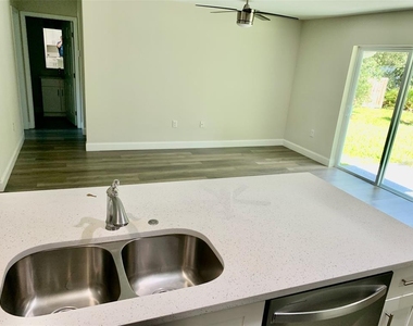 6338 Lenape Lane - Photo Thumbnail 5