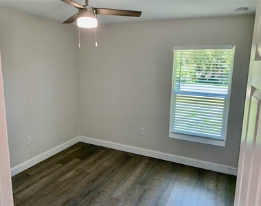 6338 Lenape Lane - Photo Thumbnail 26