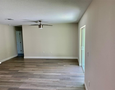 6338 Lenape Lane - Photo Thumbnail 7