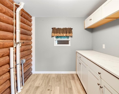 10504 31st Avenue E - Photo Thumbnail 45