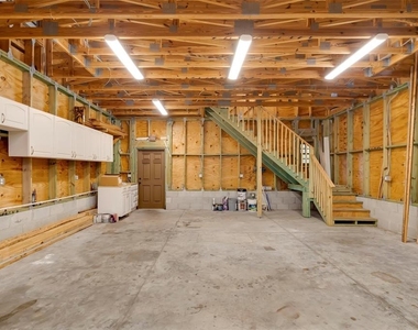 10504 31st Avenue E - Photo Thumbnail 47