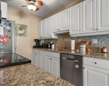 3806 Gulf Of Mexico Drive - Photo Thumbnail 5