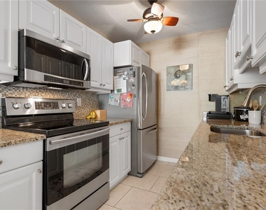 3806 Gulf Of Mexico Drive - Photo Thumbnail 3