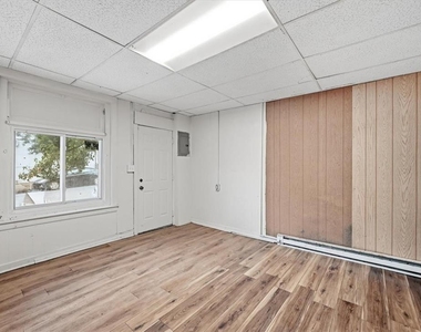 395 W Allen - Photo Thumbnail 8
