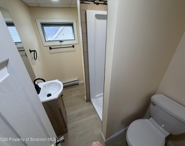 610 Cooney Street - Photo Thumbnail 3