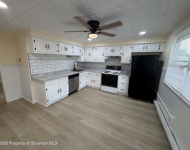 610 Cooney Street - Photo Thumbnail 6
