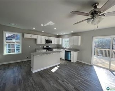 530 Market Street - Photo Thumbnail 4
