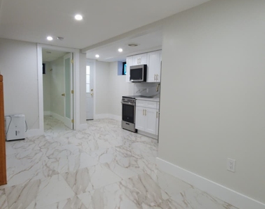 2 bed on 118th ave Jamaica - Photo Thumbnail 2
