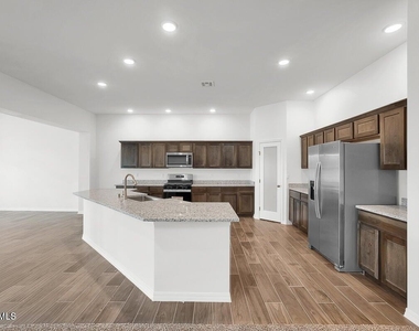14325 Steve Joyce Parkway - Photo Thumbnail 6