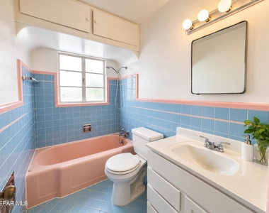 1331 Cincinnati Avenue - Photo Thumbnail 10
