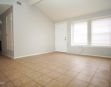10007 Caribou Drive - Photo Thumbnail 4